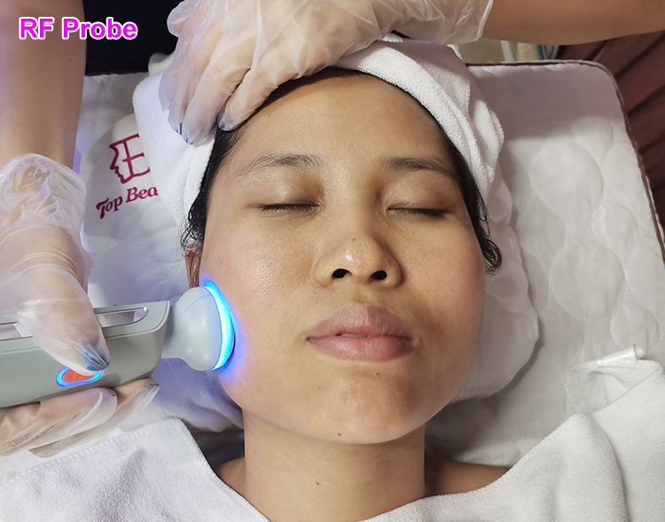 Appareil de soins du visage à jet d''eau oxygéné pour dermabrasion faciale anti-âge hydrodermabrasion
