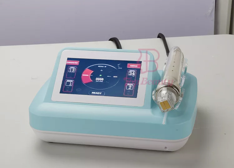 Appareil de microneedling fractionné RF à microneedles
